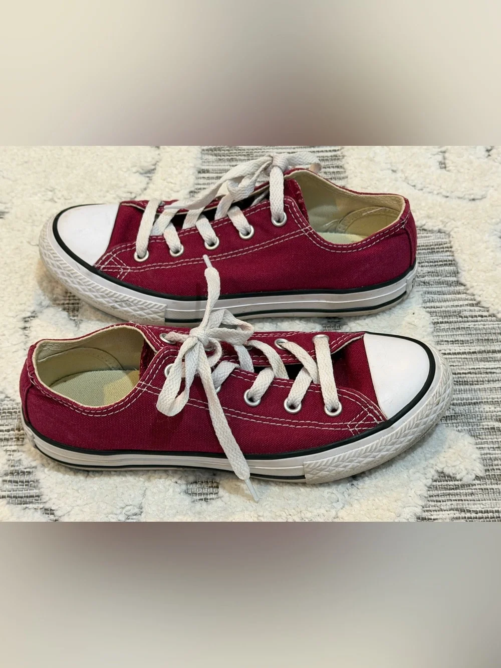 Converse kids low